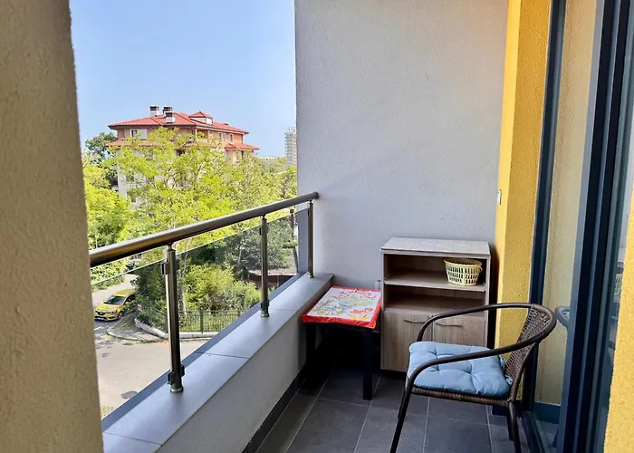 Sea View In Aurora Complex, Steps From The Sweti Konstantin i Sweta Elena