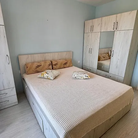 Апартаменти Sea View In Aurora Complex, Steps From The Святі Костянтин і Олена